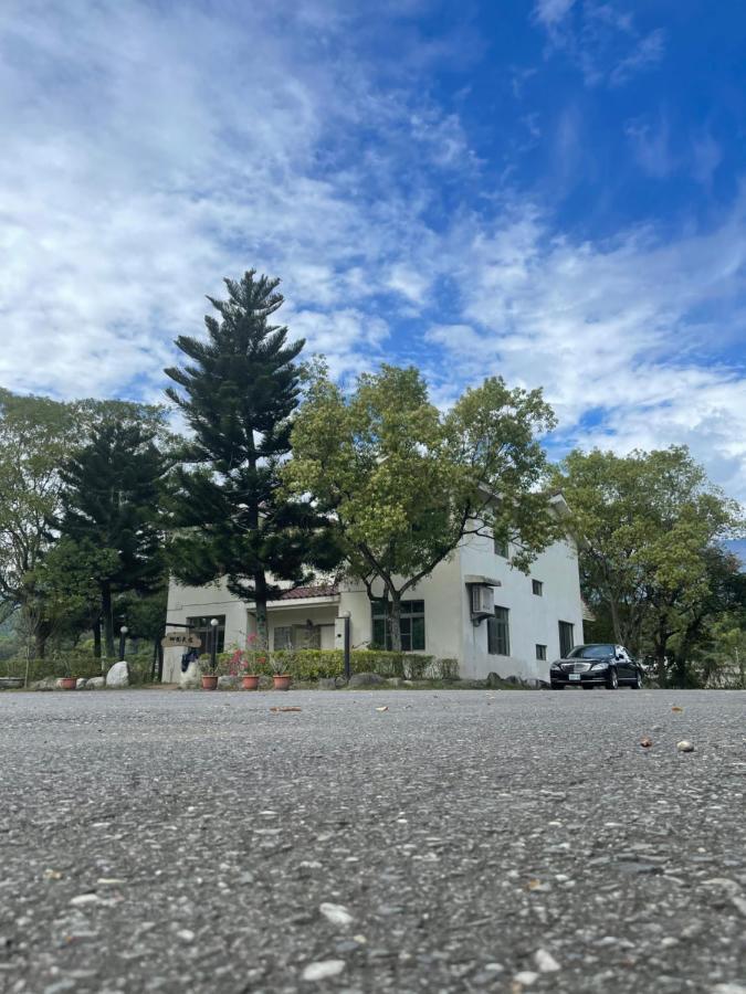 Field House B&B Yuli Exterior photo